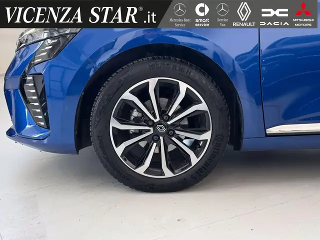 Renault Clio view 3