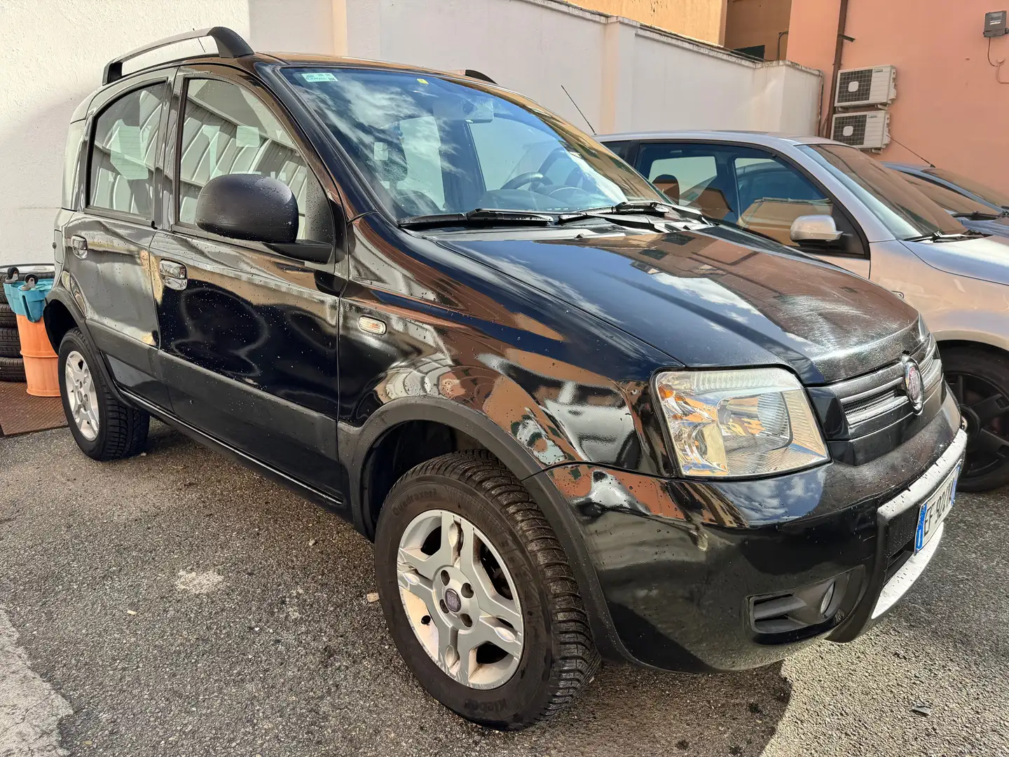 Fiat Panda Panda II 1.3 mjt 16v Climbing 4x4 75cv Schwarz - 2