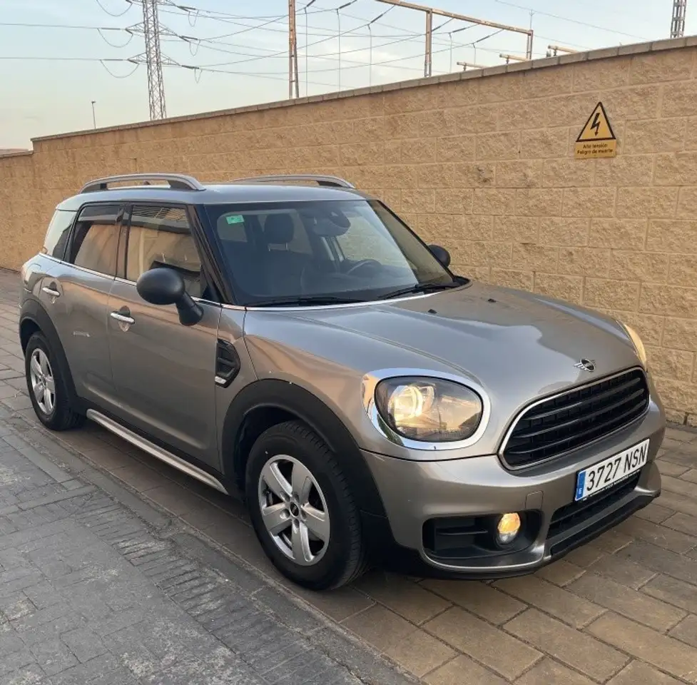 MINI One Countryman