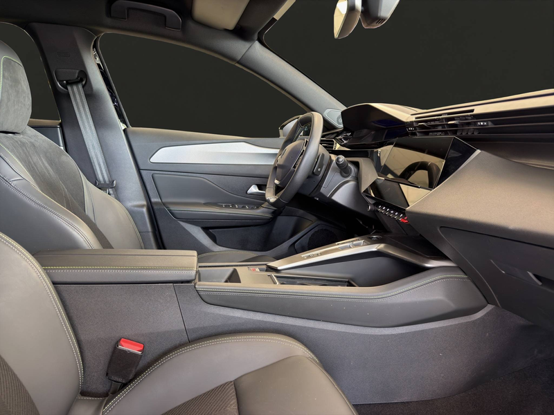 Peugeot 408 GT 1.2 130 EAT8 PureTech EURO 6d — photo 5