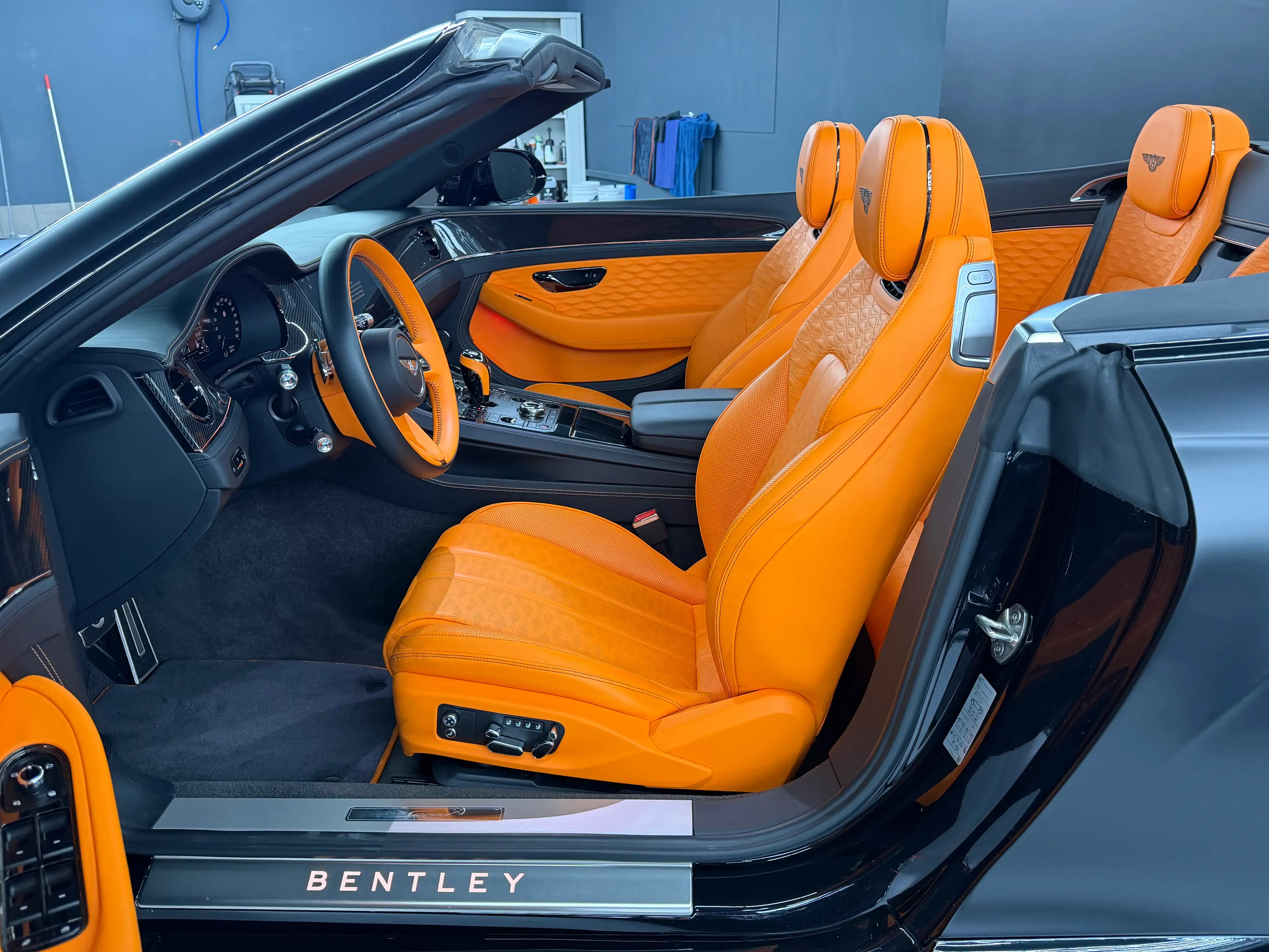 Bentley Continental GTC Speed Mulliner V8 Hermes Leder — photo 11