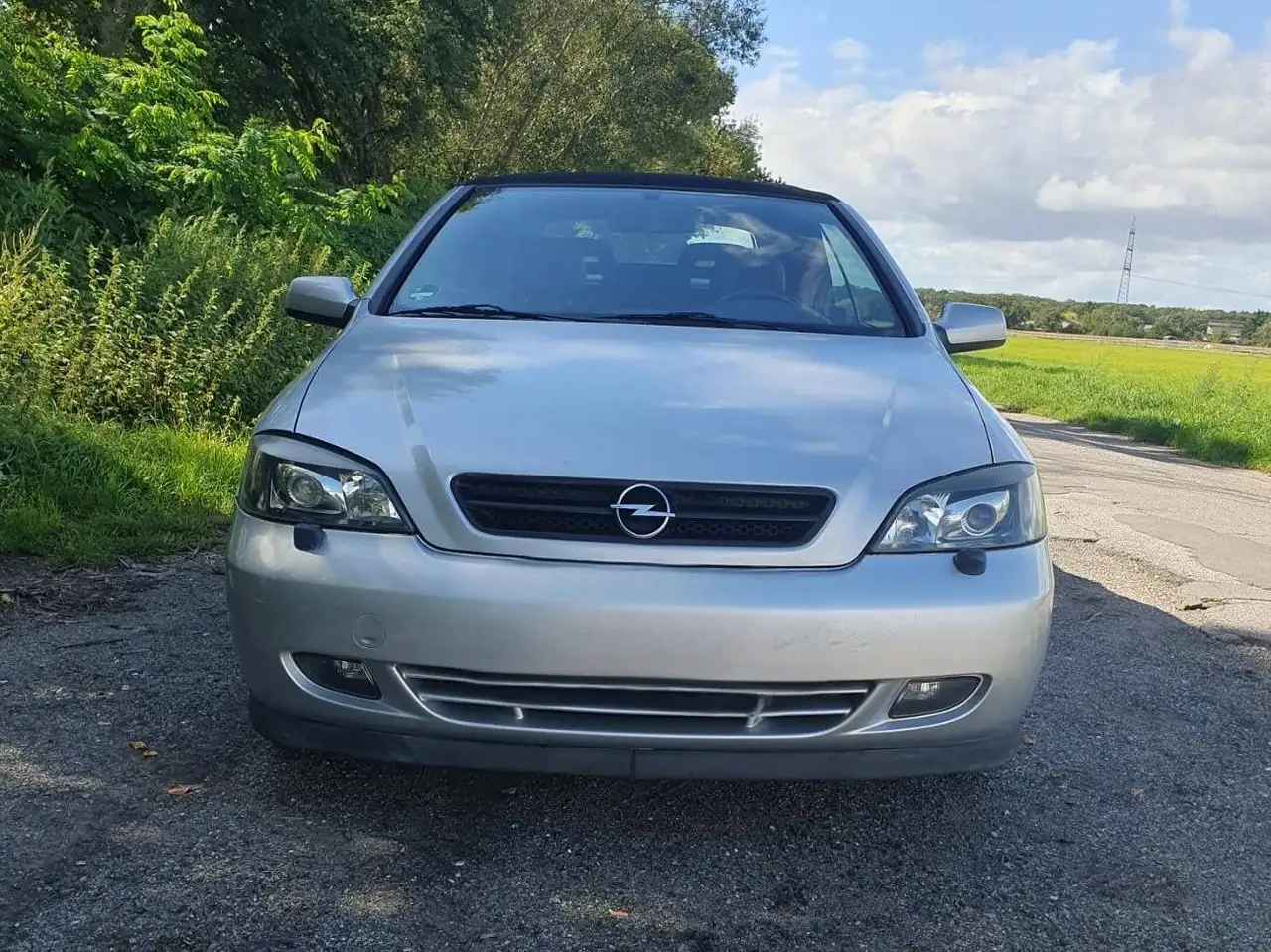 Opel Astra Cabrio 2.2 16V, foto 2