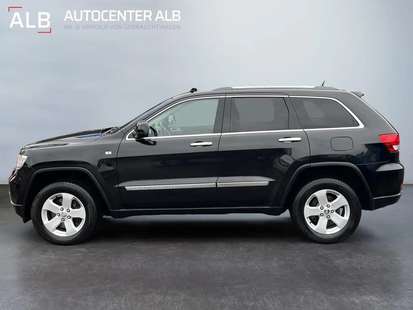 Jeep Grand Cherokee 3.0 /AUTOMATIK/ACC/NAVI/PANORAMA/ Schwarz - 2