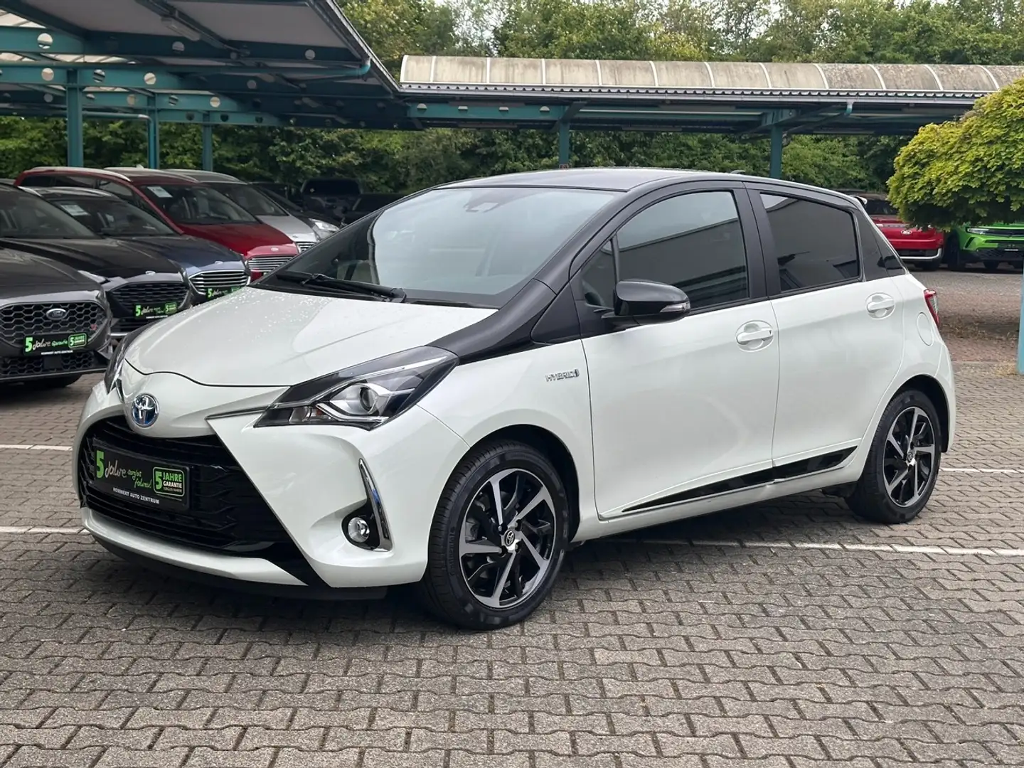Toyota Yaris 1.5 Style Selection *Kamera*Tempomat*Sitzh* Blanc - 2
