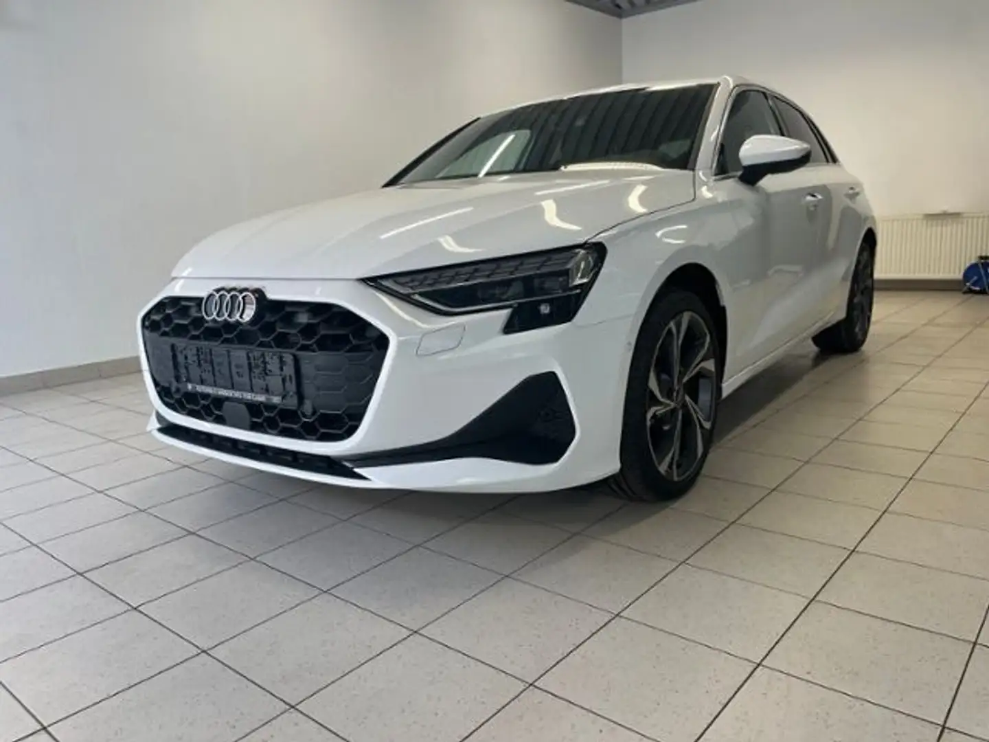Audi A3 Sportback 35 TFSI Weiß - 2