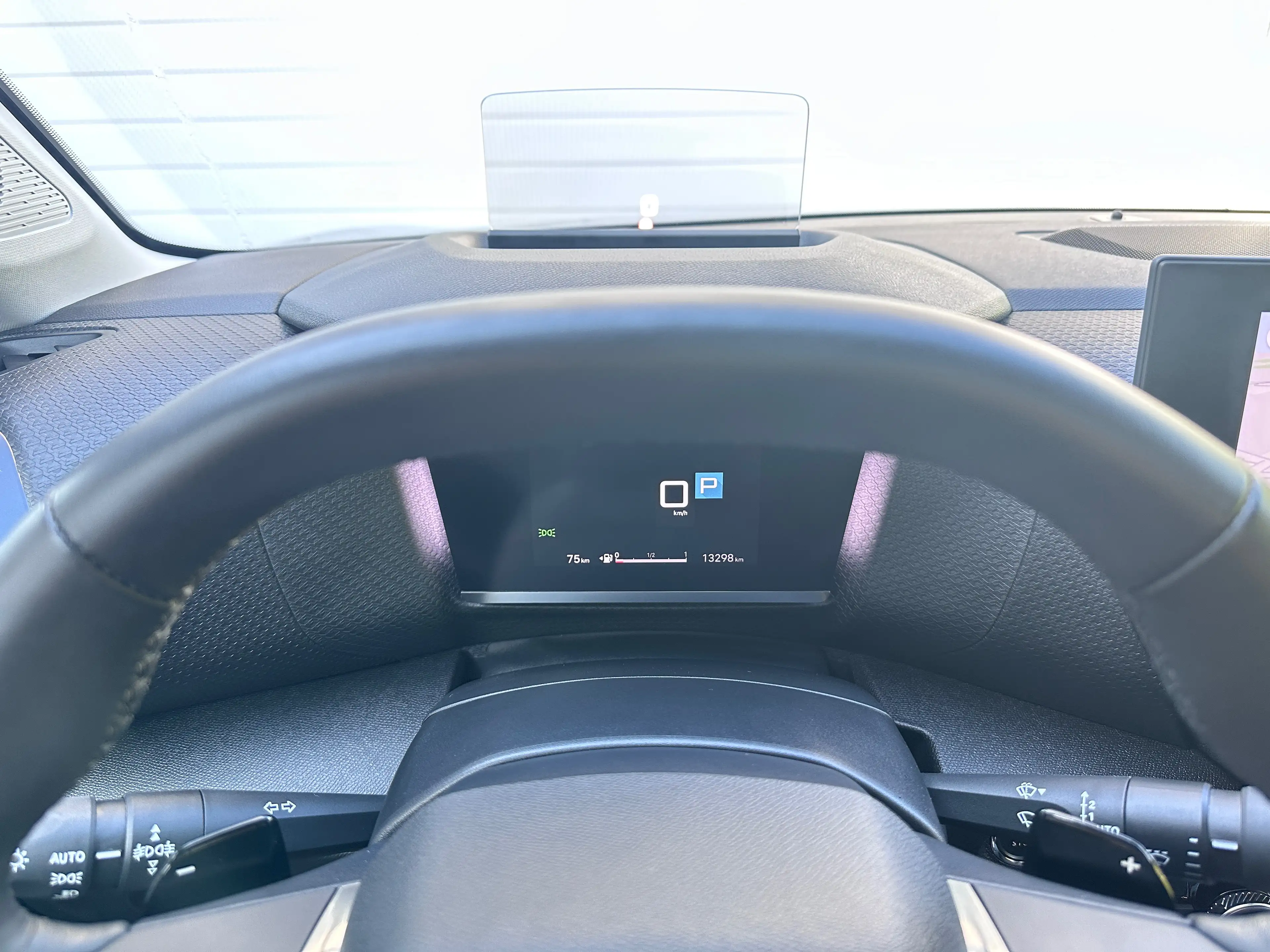 Citroen C4 C4 PureTech 130 Max EAT8 Panorama, Head-Up, 360° — photo 11