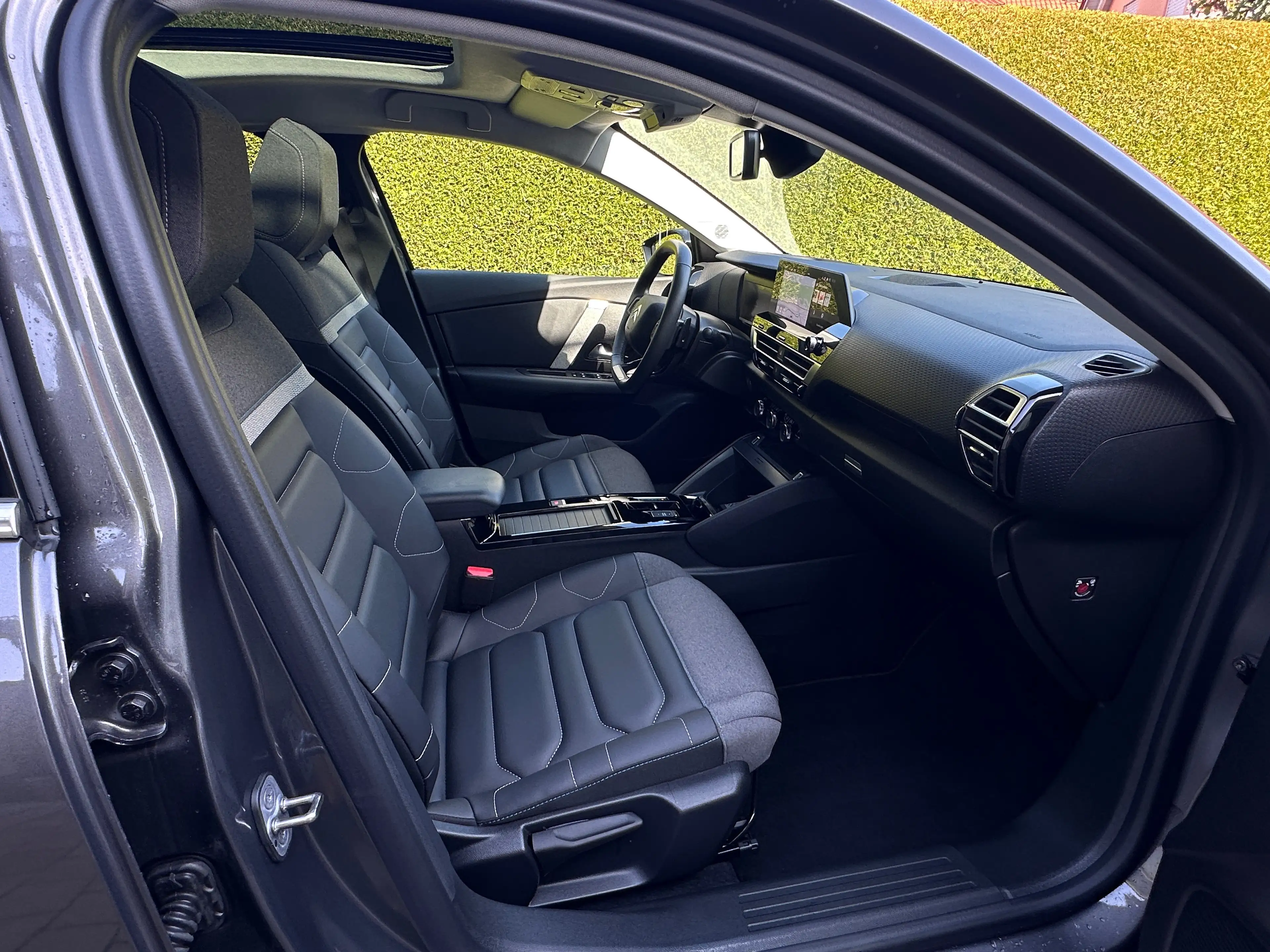 Citroen C4 C4 PureTech 130 Max EAT8 Panorama, Head-Up, 360° — photo 14