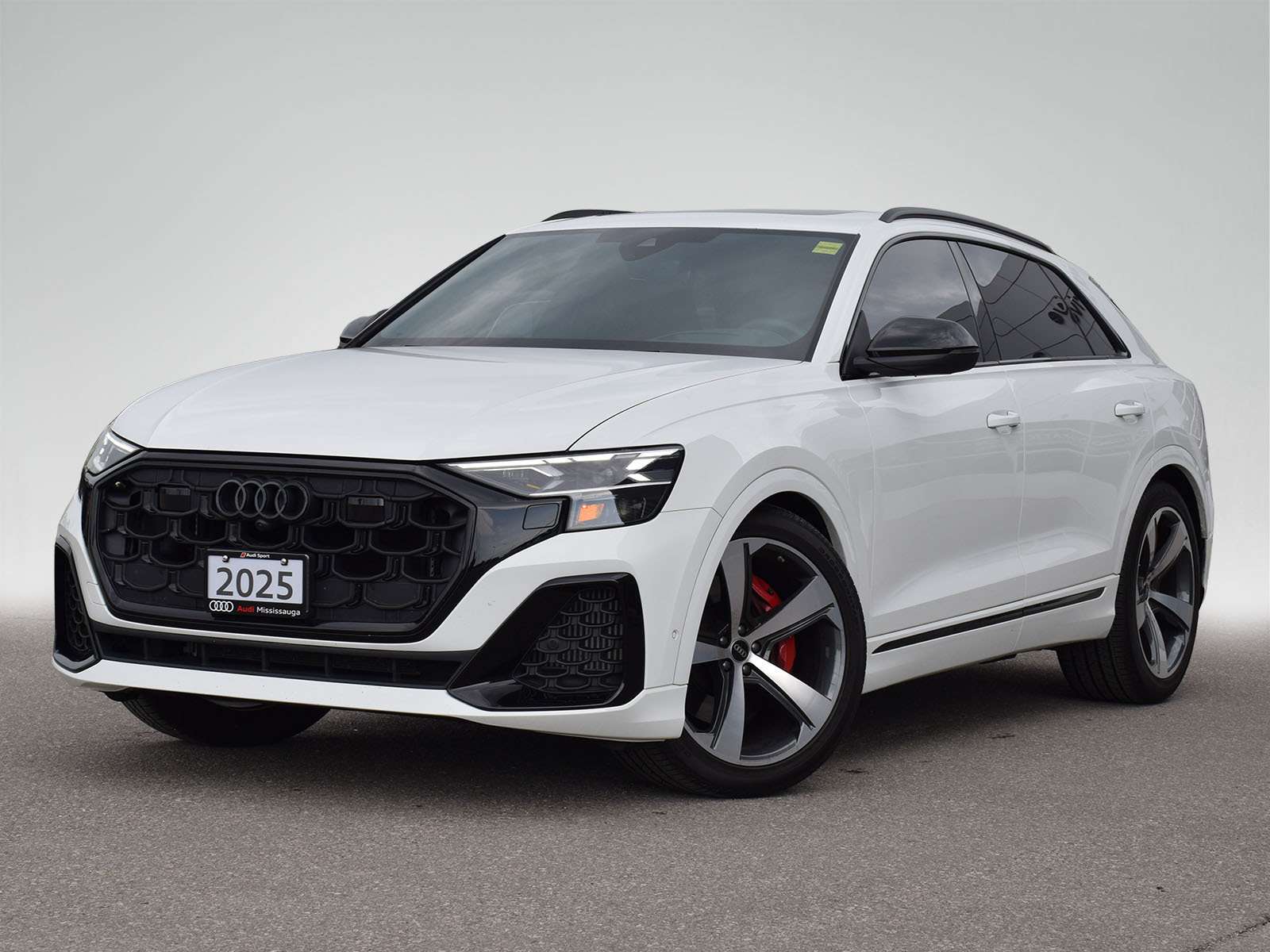 2025 Audi SQ8 quattro