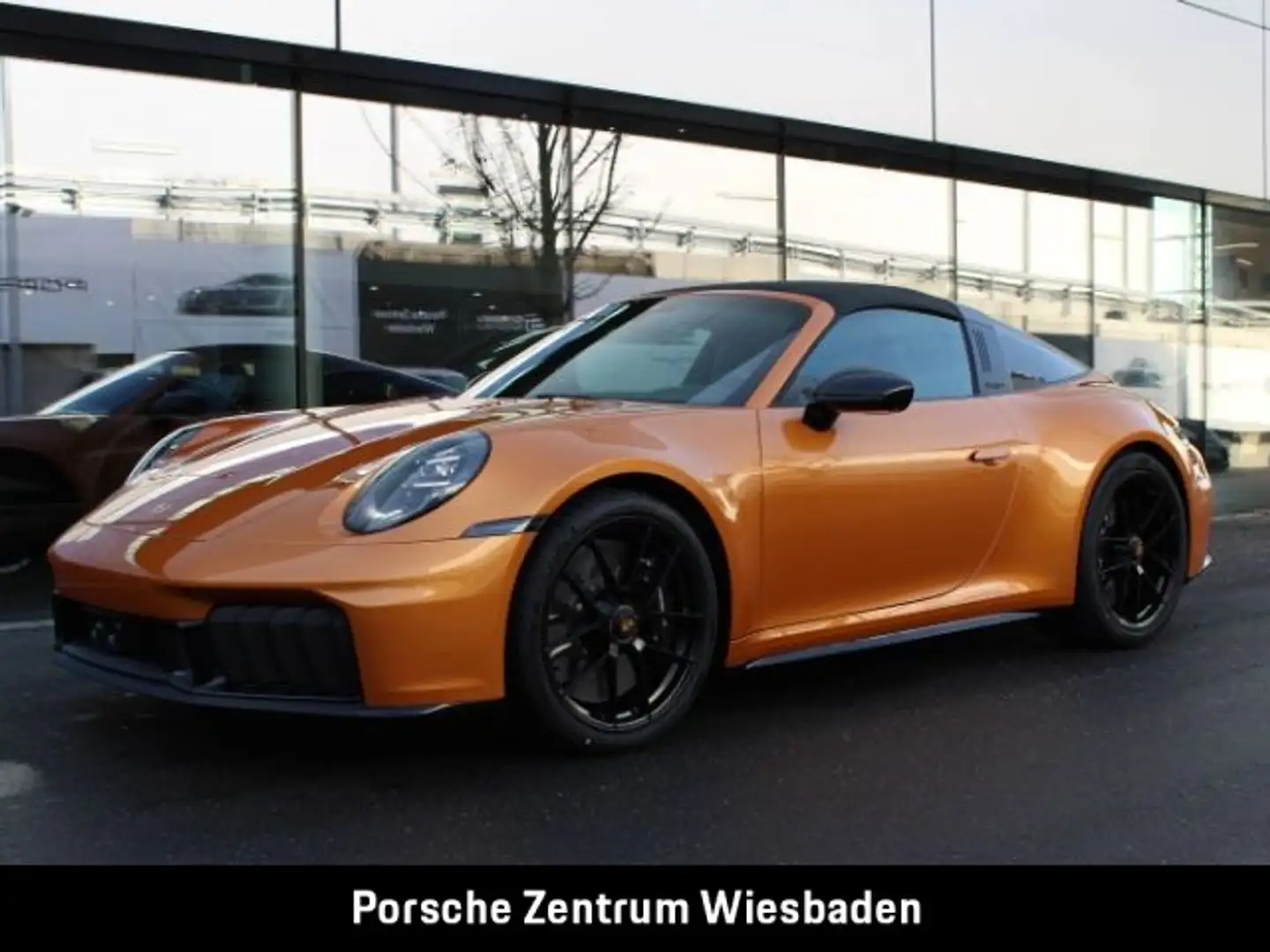 Porsche 992 -2 (911) Targa 4 GTS Oro - 1