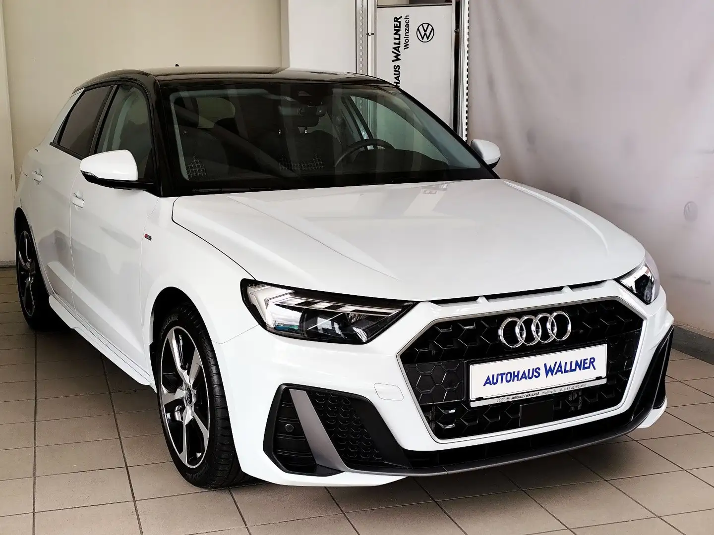 Audi A1 Sportback 35 TFSI S-tronic S-line 1.Hand Weiß - 2