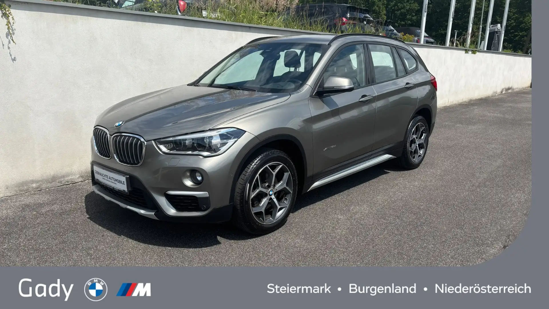 BMW X1 xDrive18d Silber - 1