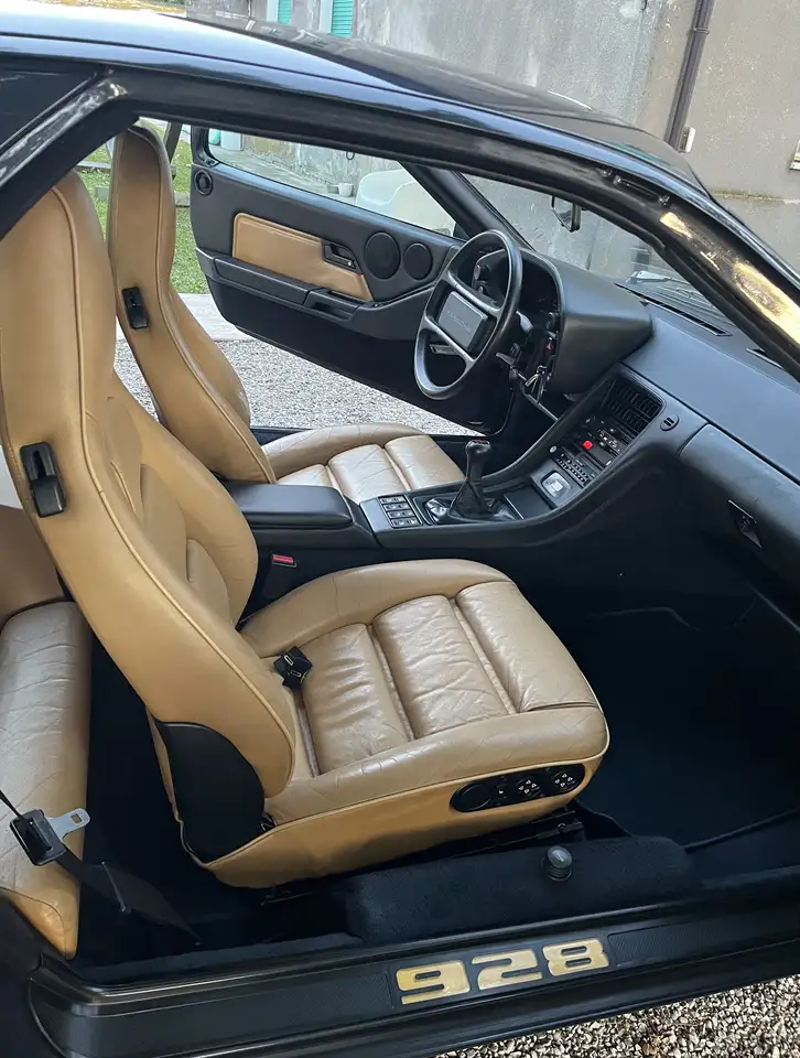 Porsche 928 5.0 S4, foto 11
