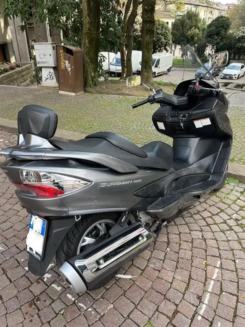 Suzuki Burgman 400 Šedá - 1