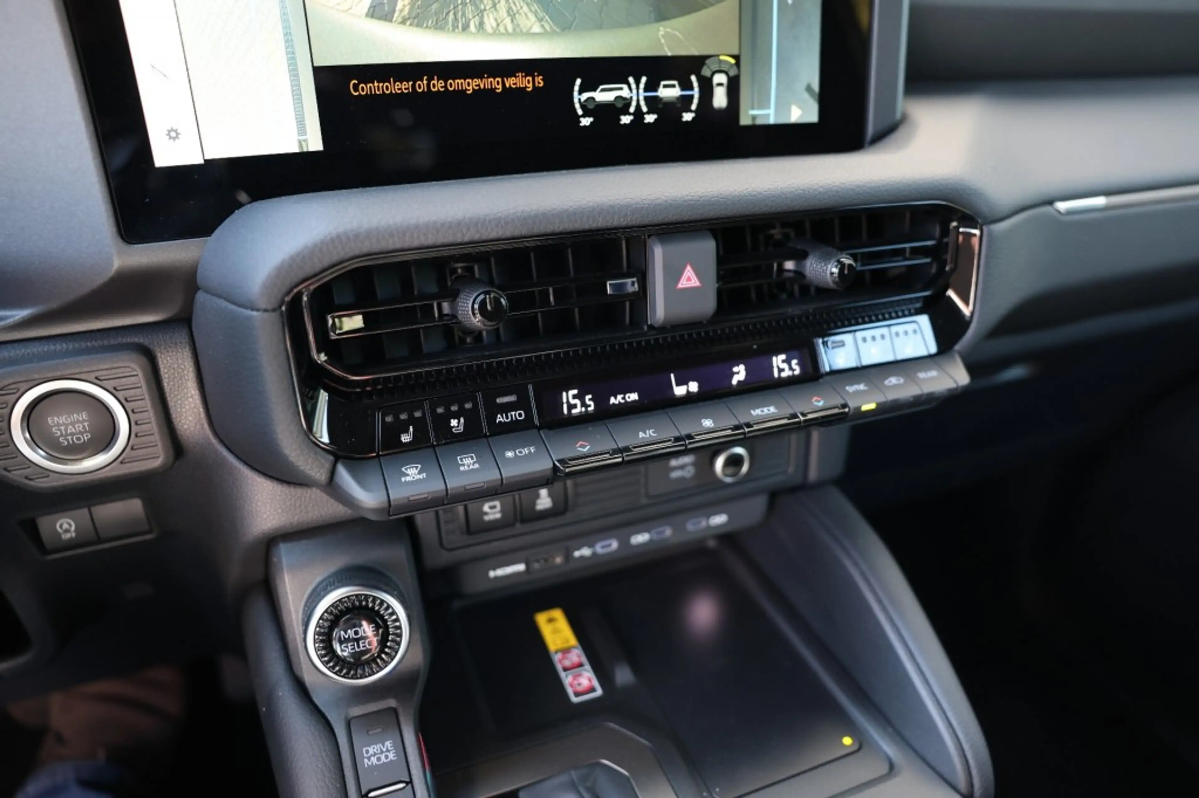 Toyota Land Cruiser 2.8 D-4D 5DRS MILD HYBRIDE EXECUTIVE  A/T VAN — photo 20