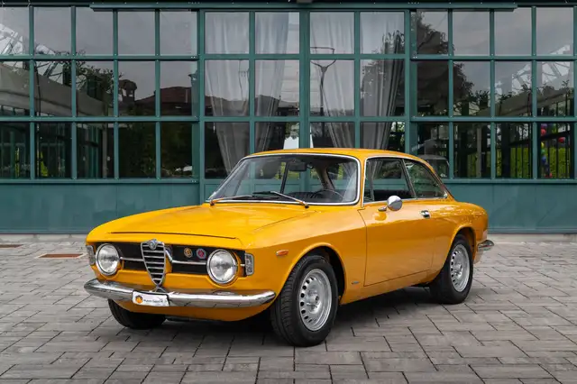 Alfa Romeo Giulia GT 1300 junior