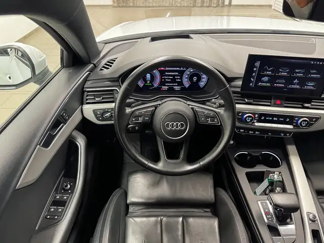 Audi A4 view 15