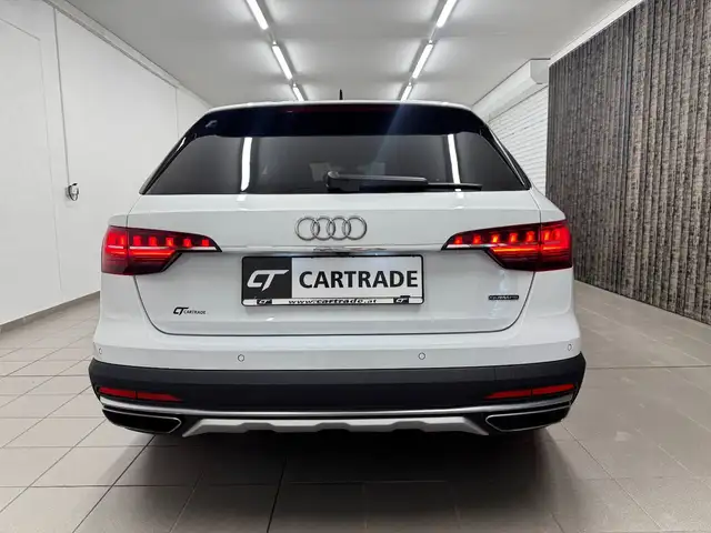 Audi A4 view 8