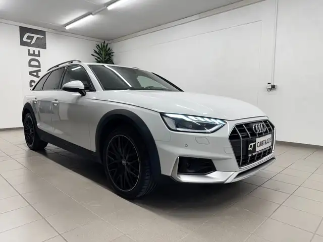Audi A4 view 5