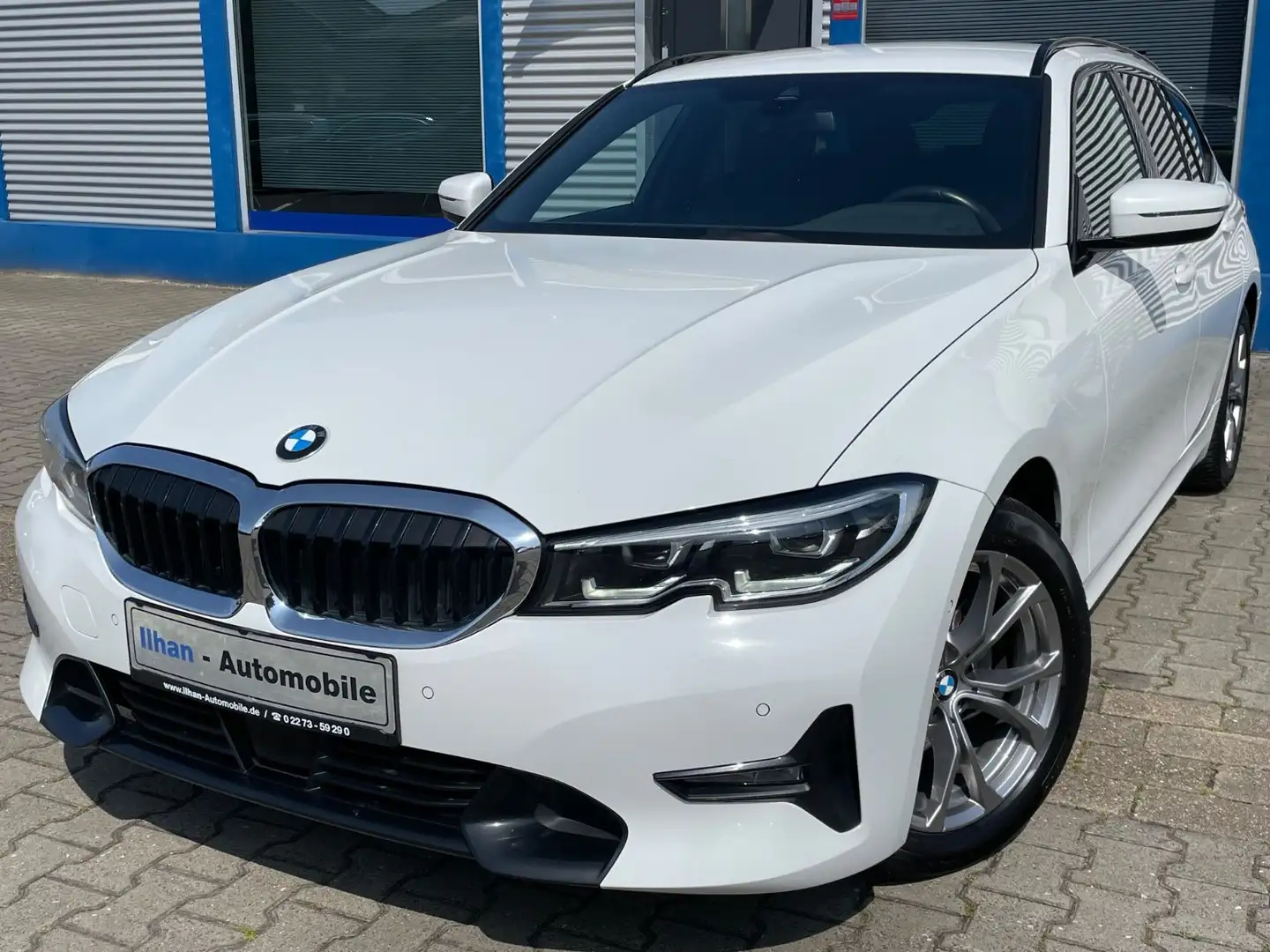 BMW 320 d Touring Sport Line*M-SPORT*LED*LEDER*NAVI* Weiß - 1