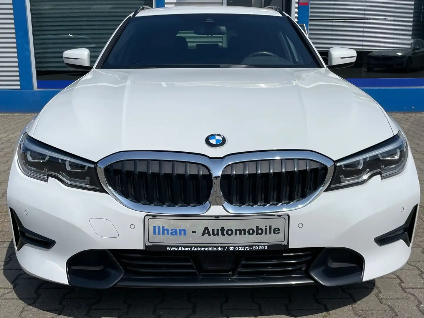 BMW 320 d Touring Sport Line*M-SPORT*LED*LEDER*NAVI* Weiß - 2
