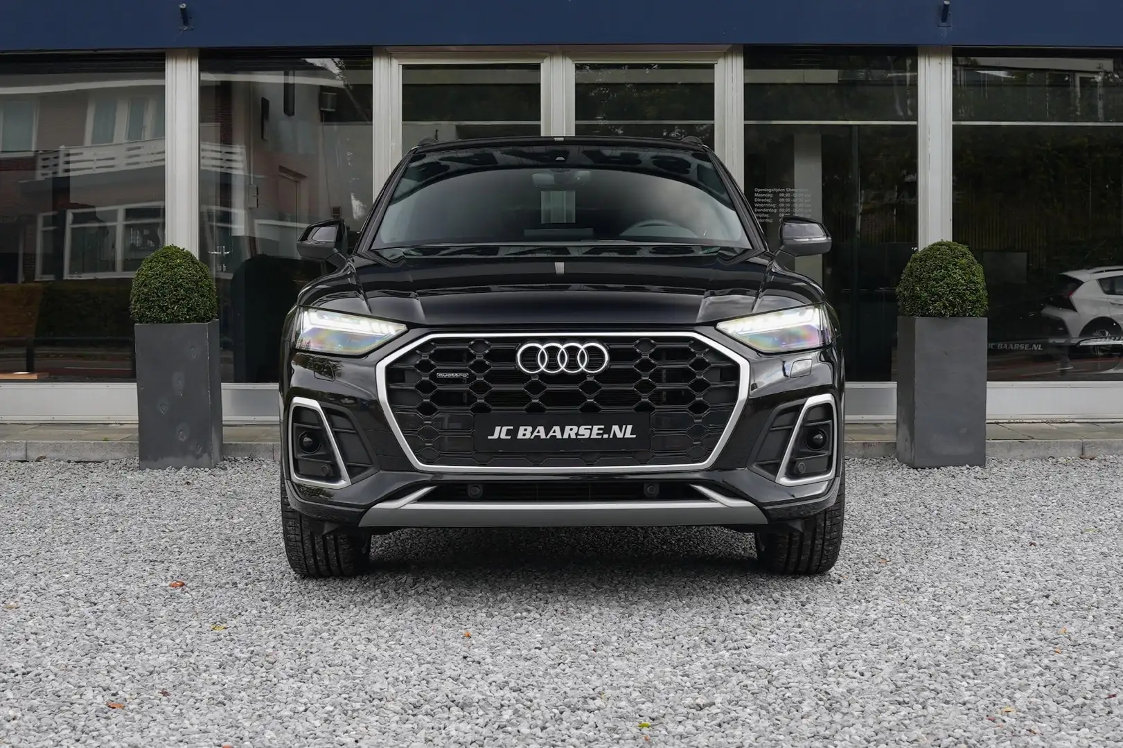 Audi Q5 55 TFSI E S EDITION Zwart - 2