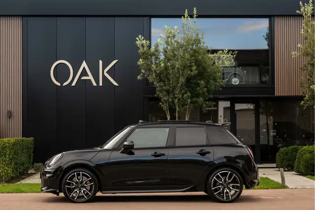 MINI Cooper S 5-Deurs 2.0 John Cooper Works XL | Panorama | Memo