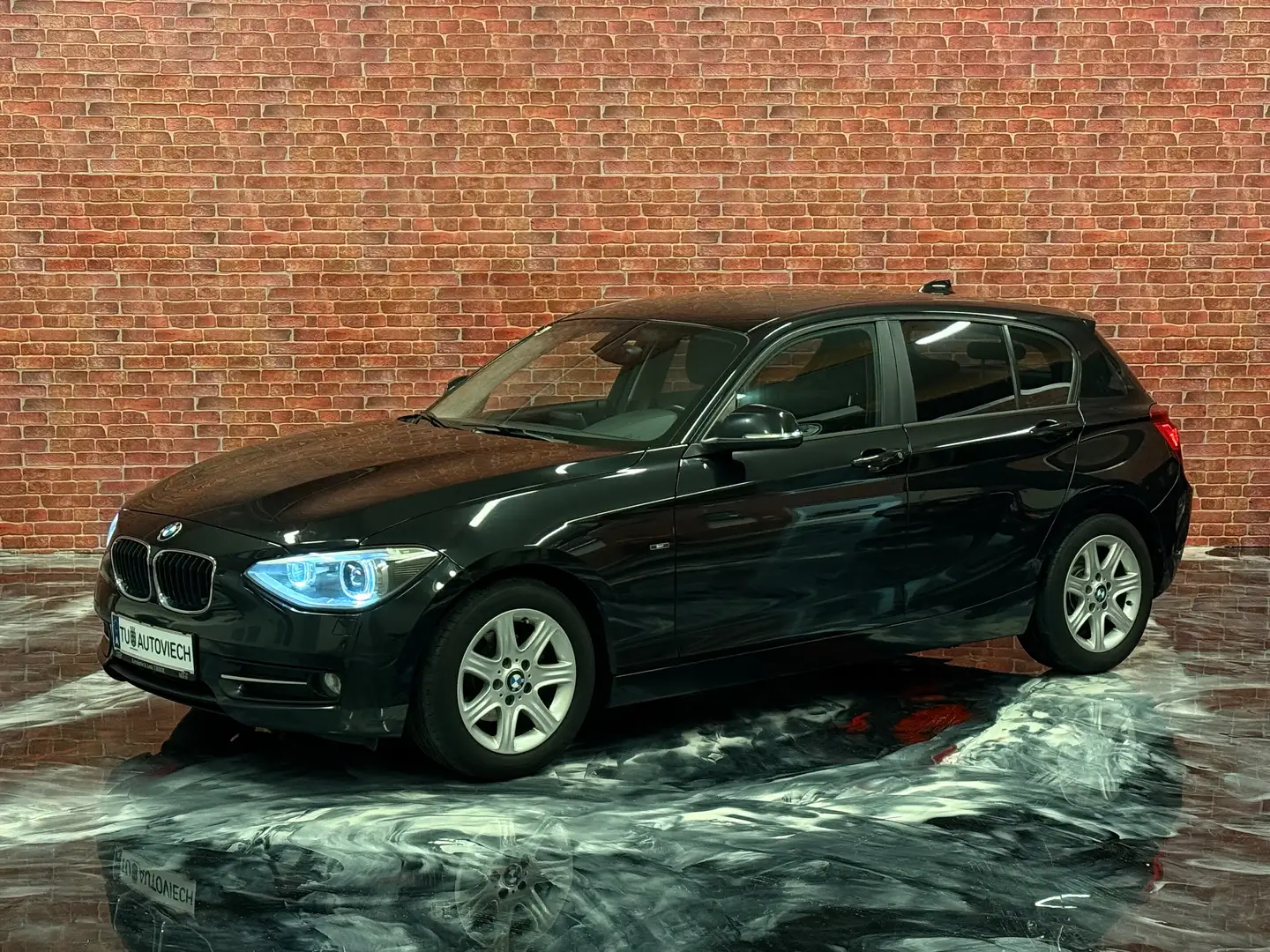 BMW 116 116 d Sport-Line Schwarz - 1