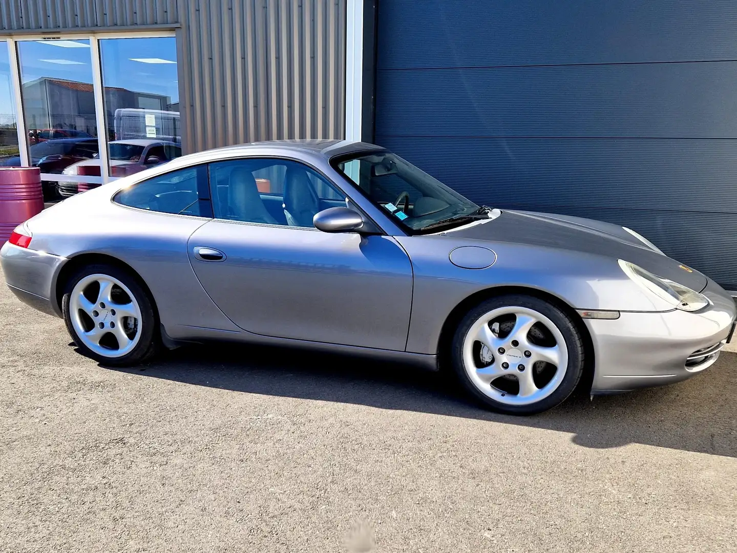 Porsche 996 CARRERA 4 TIPTRONIC 3.4 Grijs - 1