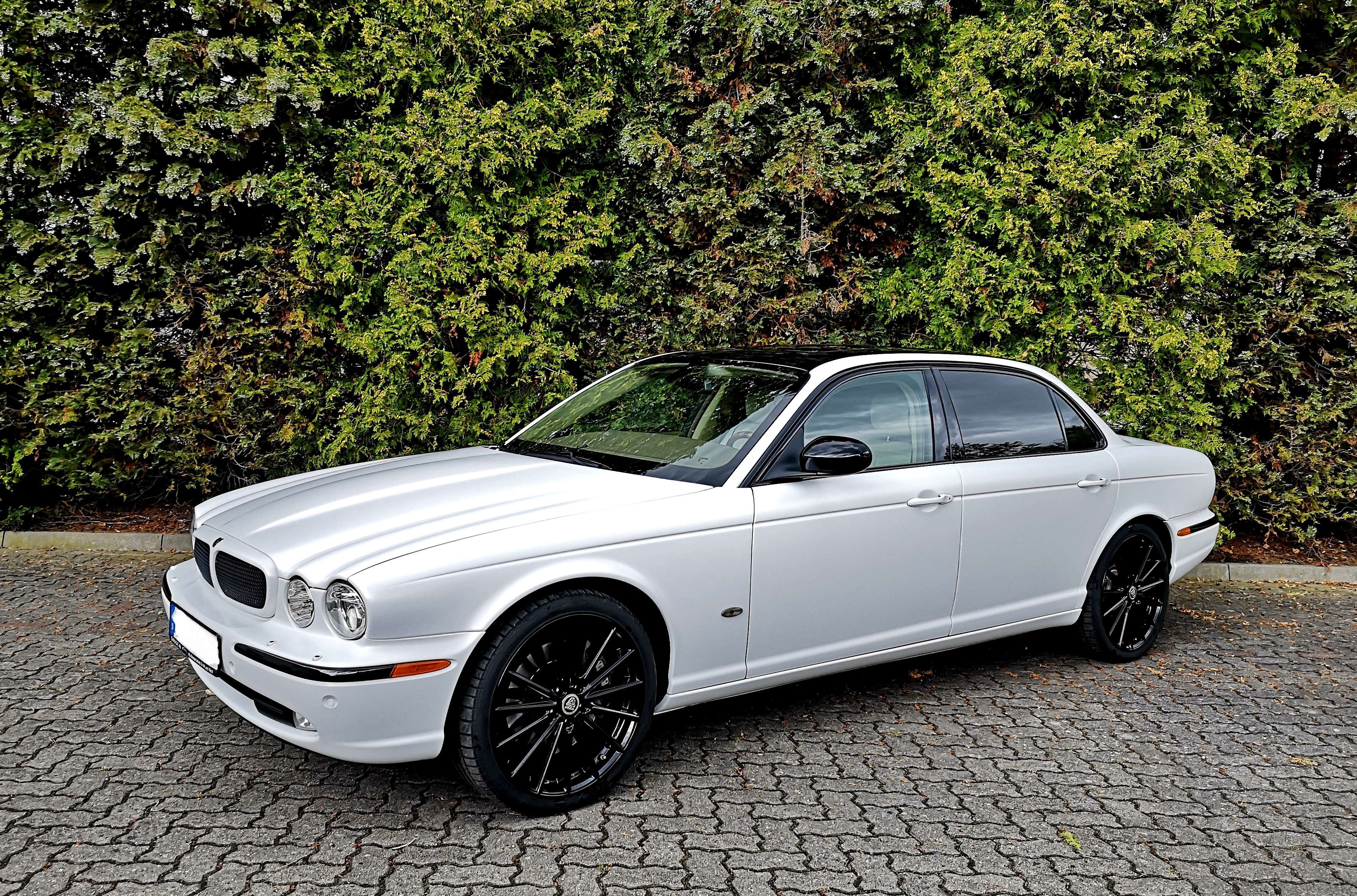 Second hand Jaguar Xjr 4.2