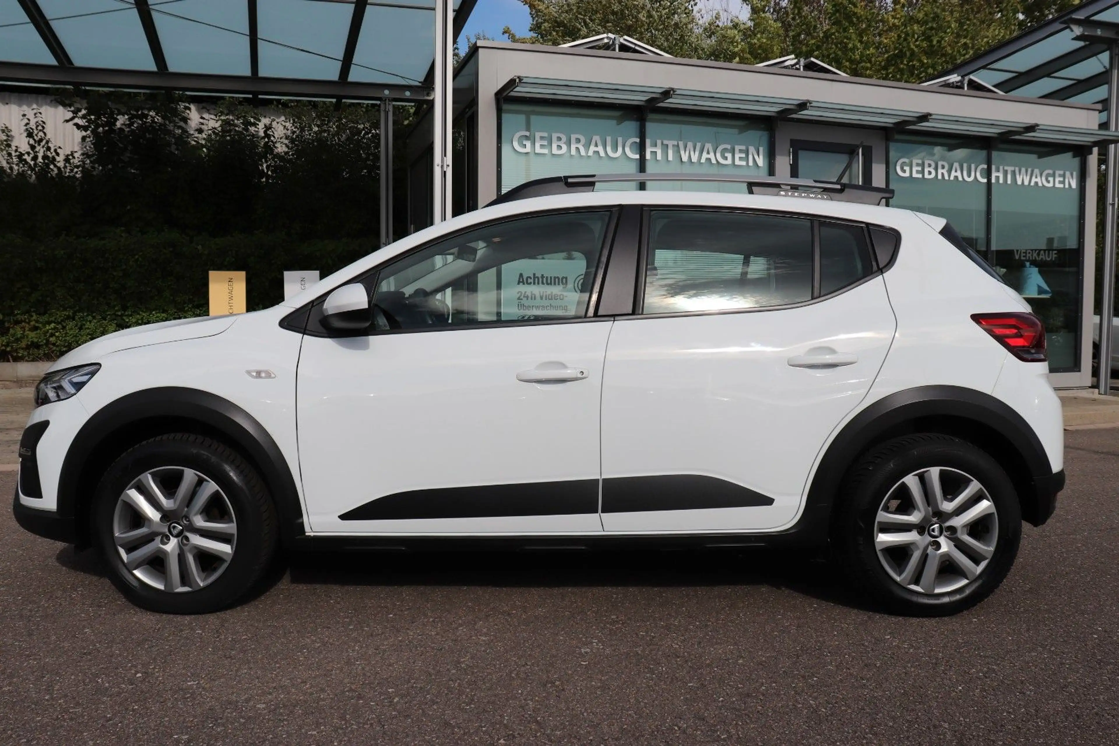 Dacia Sandero III Stepway Comfort, Navi-System, Klima — photo 2