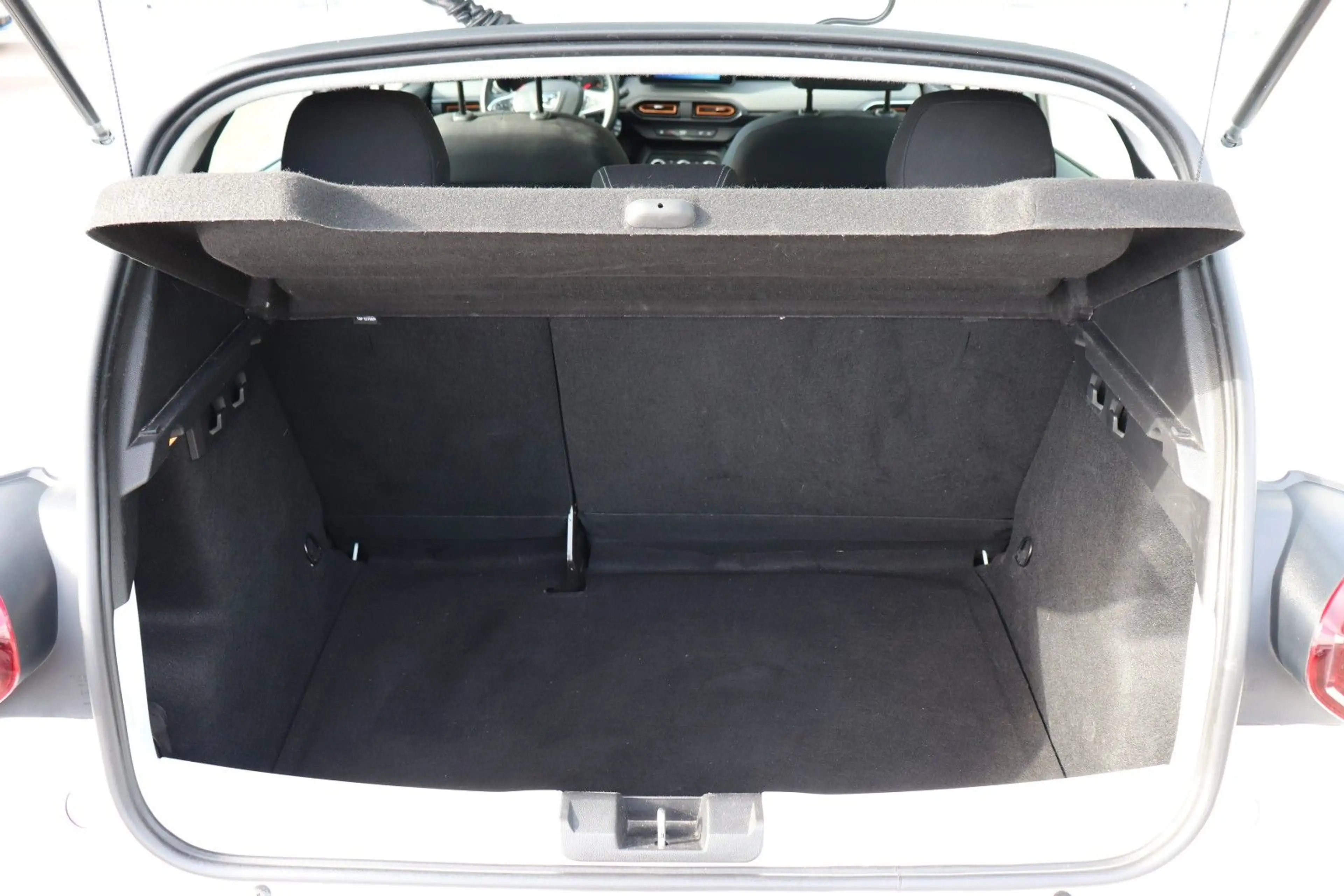 Dacia Sandero III Stepway Comfort, Navi-System, Klima — photo 12