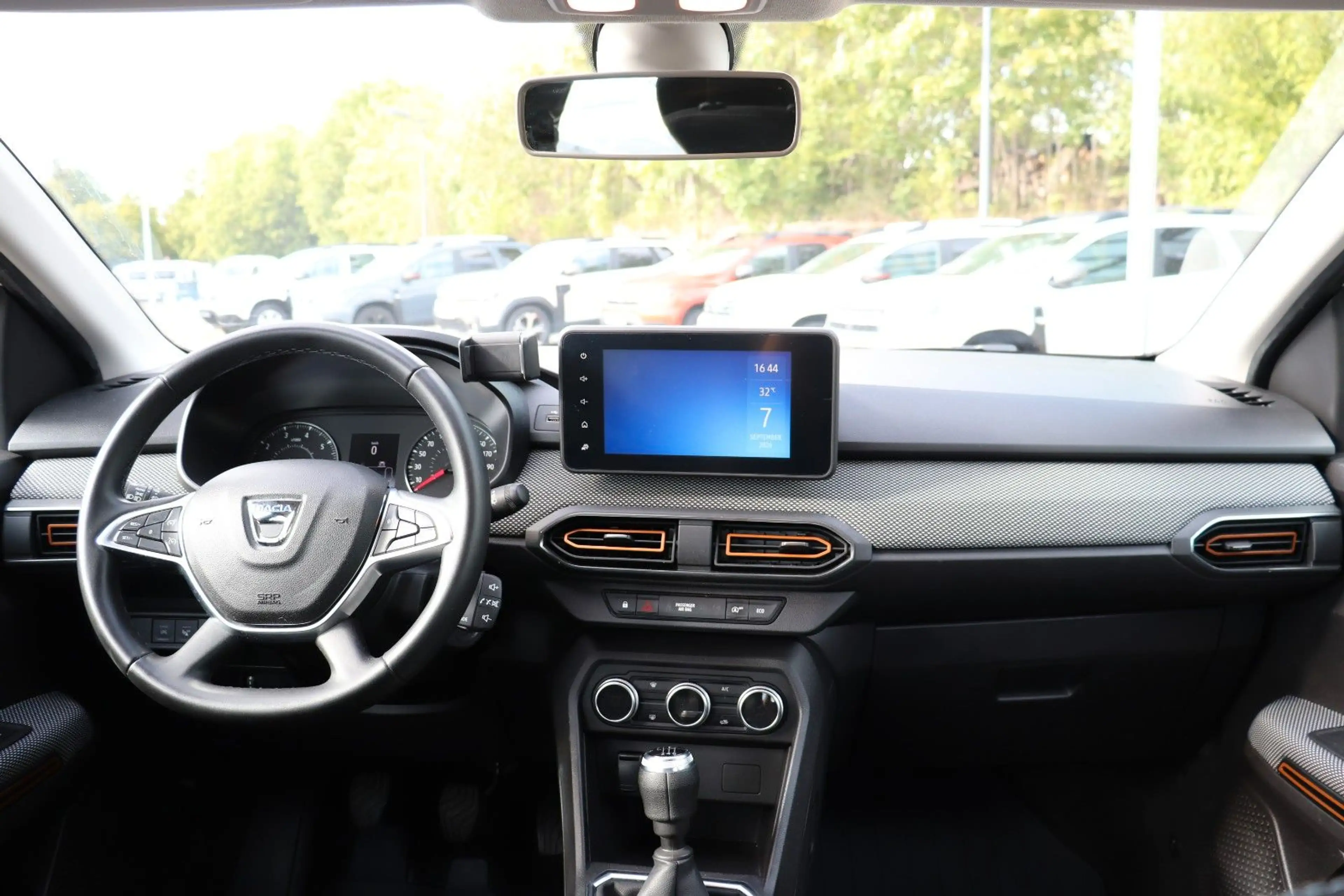 Dacia Sandero III Stepway Comfort, Navi-System, Klima — photo 15