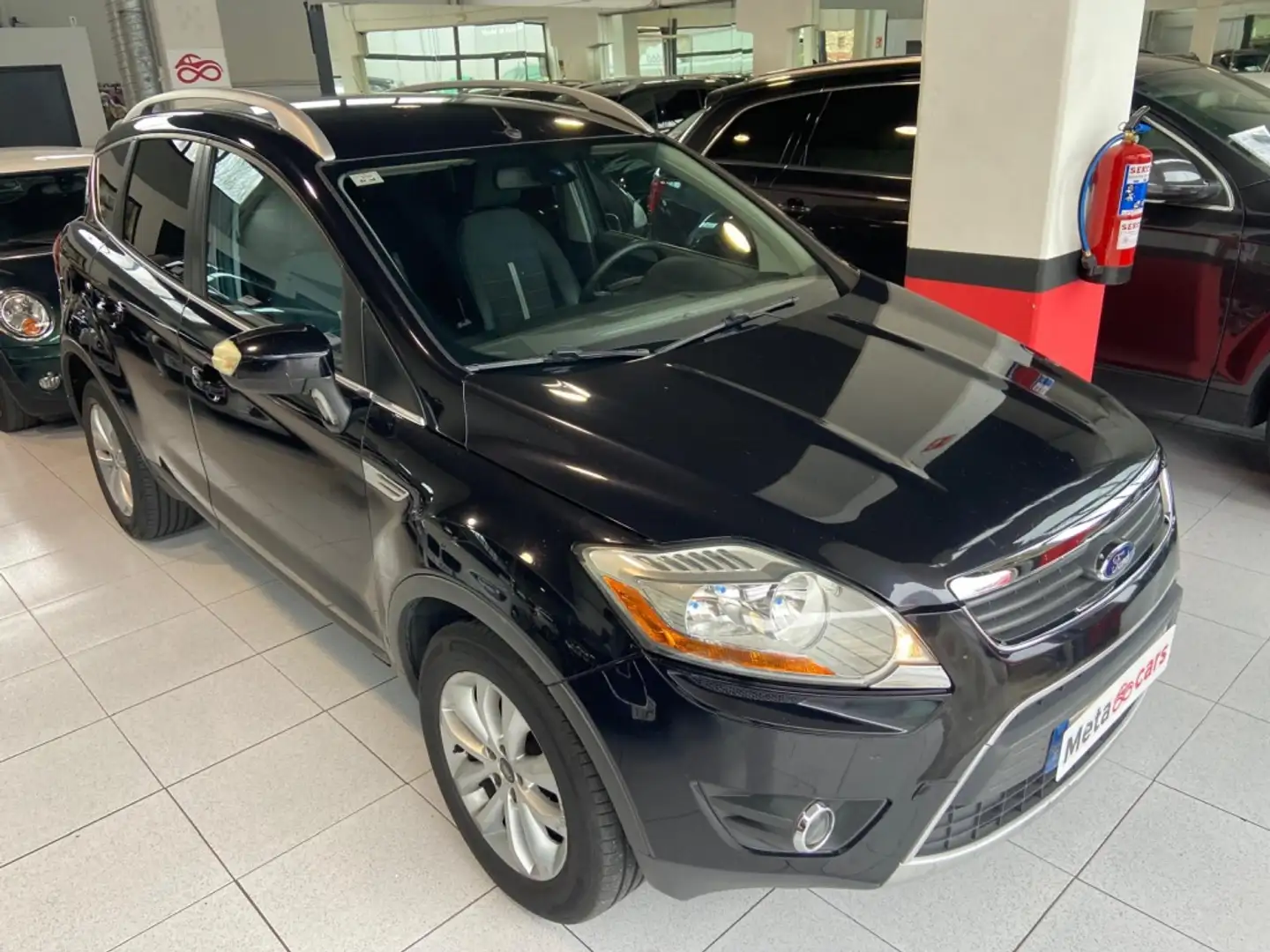 Ford Kuga 2.0TDCI Titanium 4WD 160 Aut. Schwarz - 2