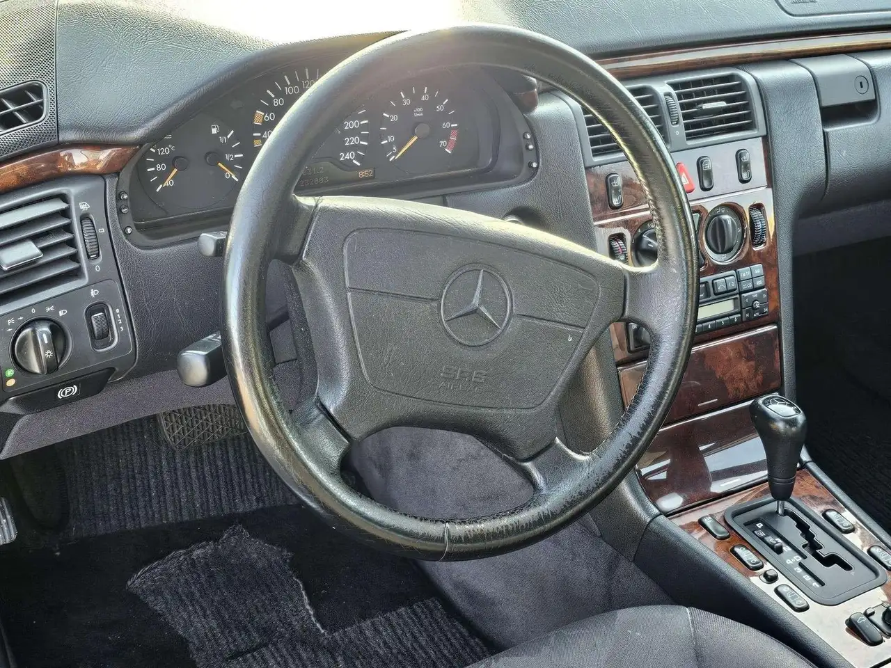 Mercedes-Benz E 240 Elegance AUTOMATIK* KLIMAANLAGE*, foto 11