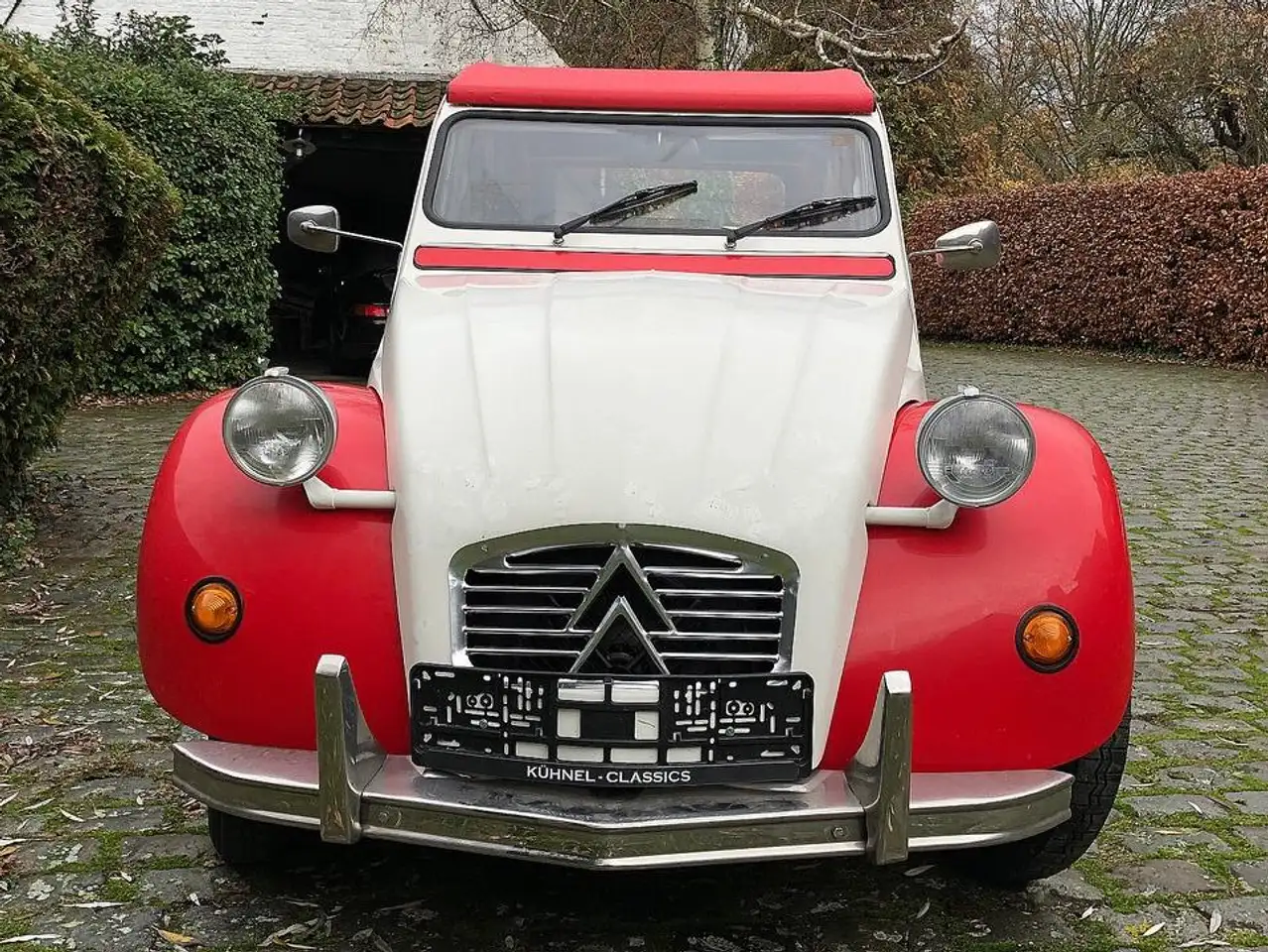 Citroen 2CV oldtimer 1989, volledig gerestaureerd, op wens volledige foto-documentatie. Ingeschreven als oldtimer.Proefrit mogelijk, foto 8