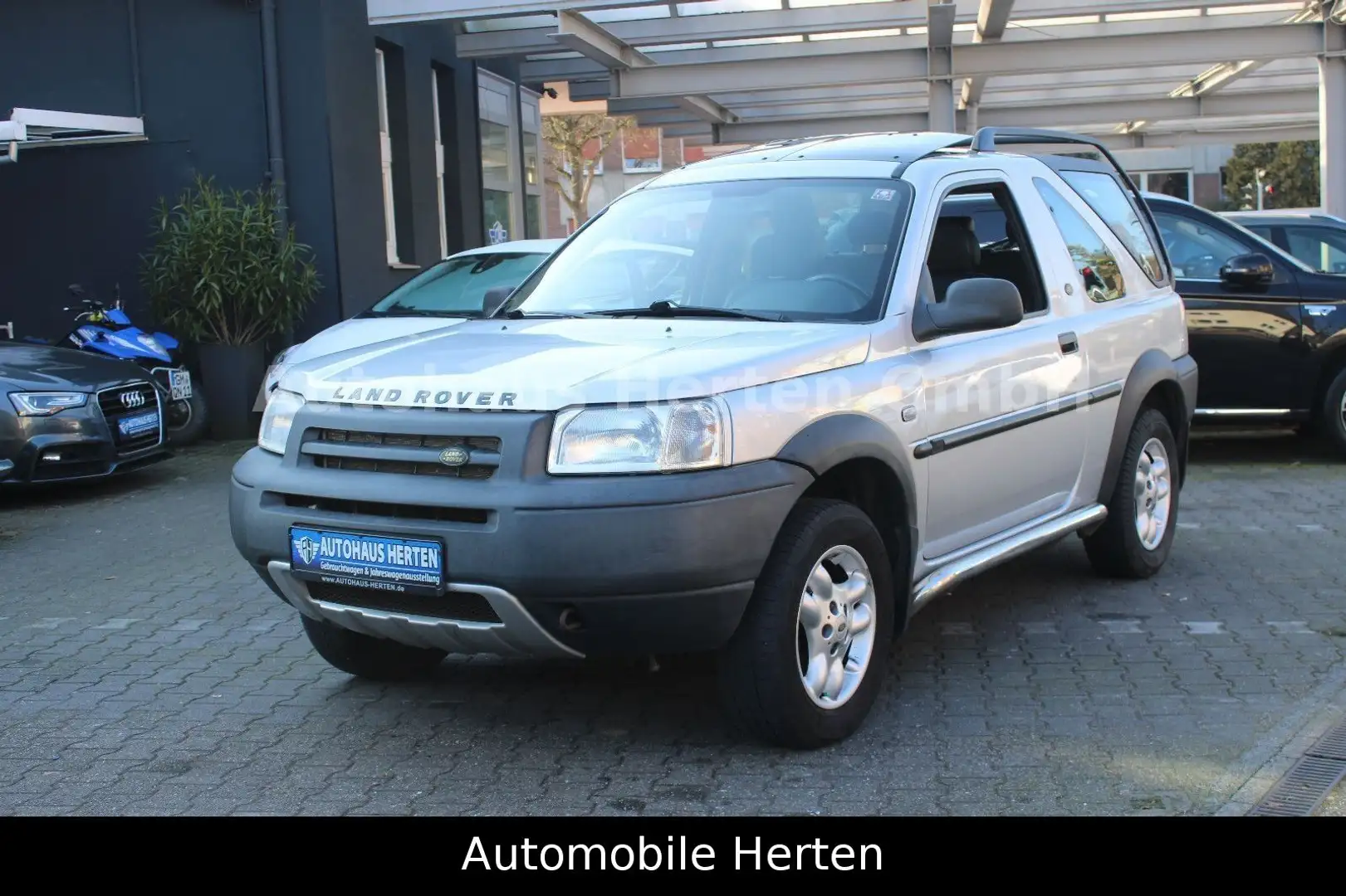 Land Rover Freelander 2.5*SOFTBACK*AUTOMATIK*LEDER*SHZ! Silber - 1