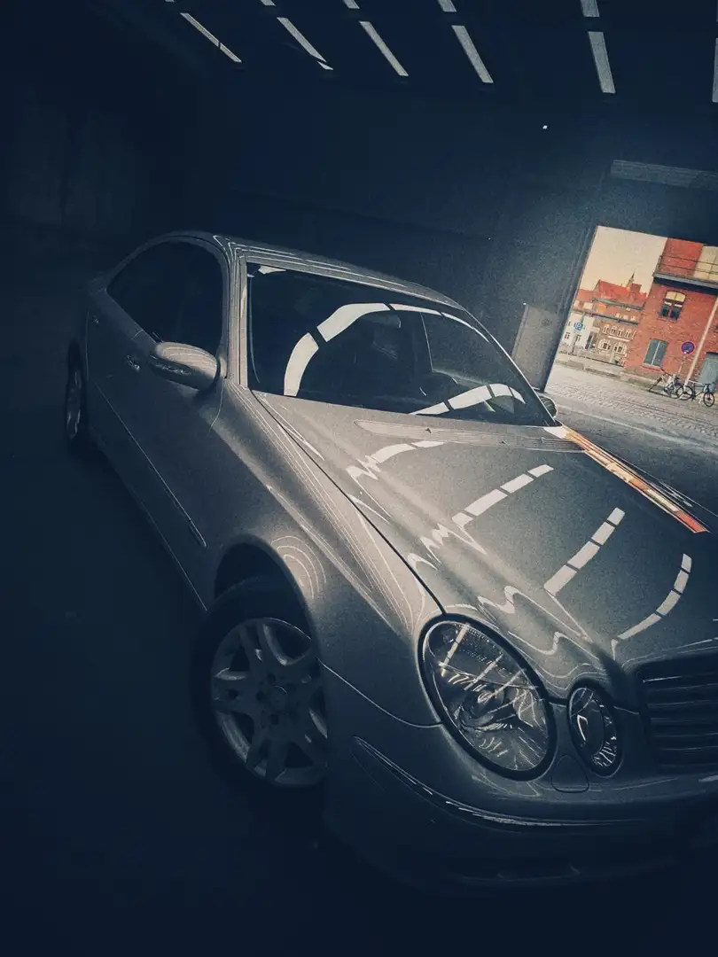 Mercedes-Benz E 280 Elegance - 2
