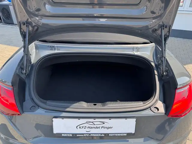 Audi TT view 15