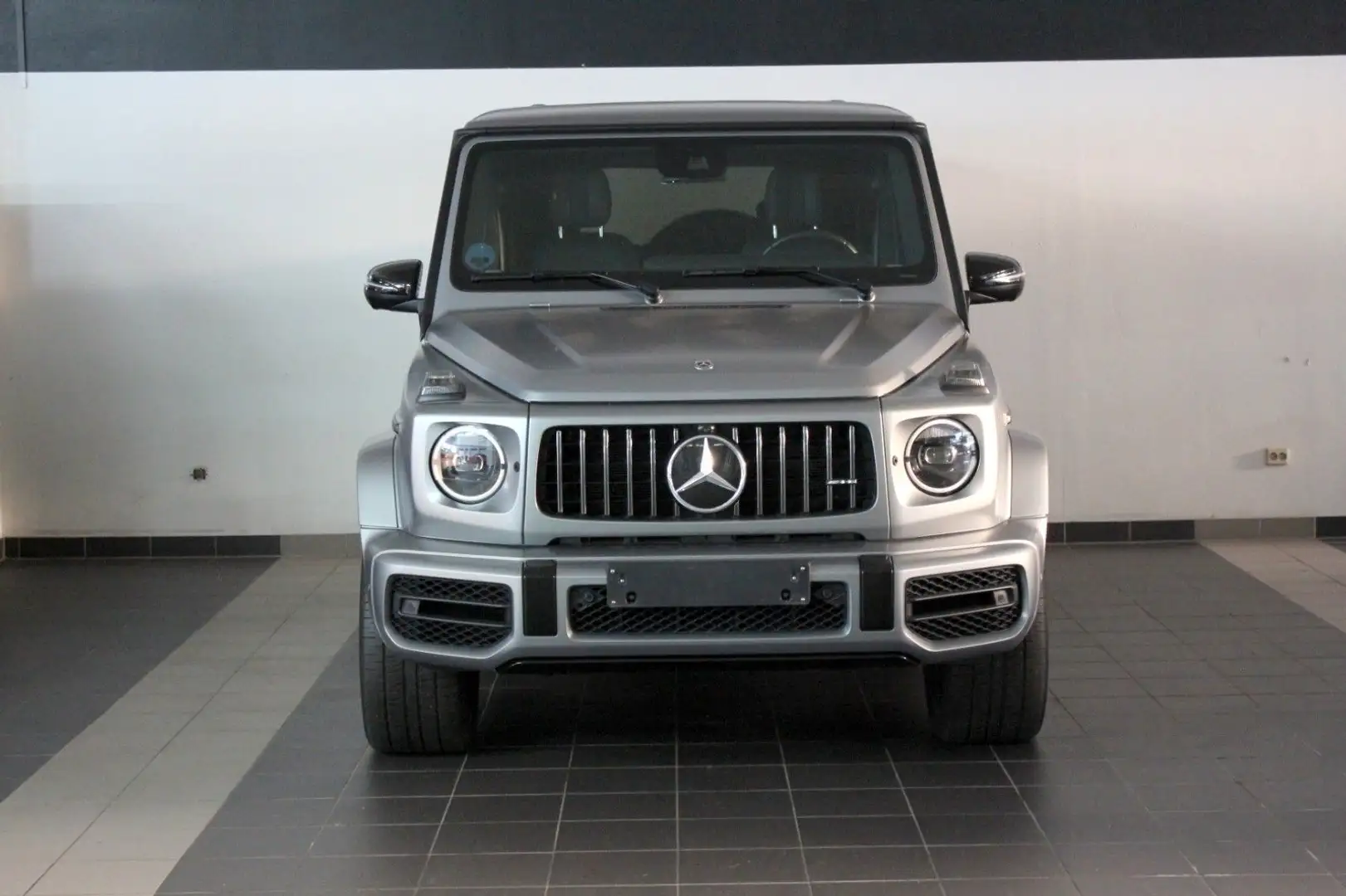 Mercedes-Benz G 63 AMG G -Modell Station G 63 AMG Grau - 2