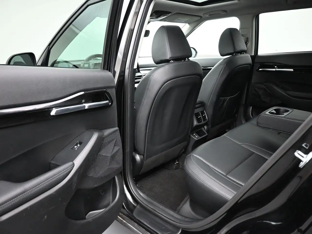 Kia Seltos снимка Kia Seltos