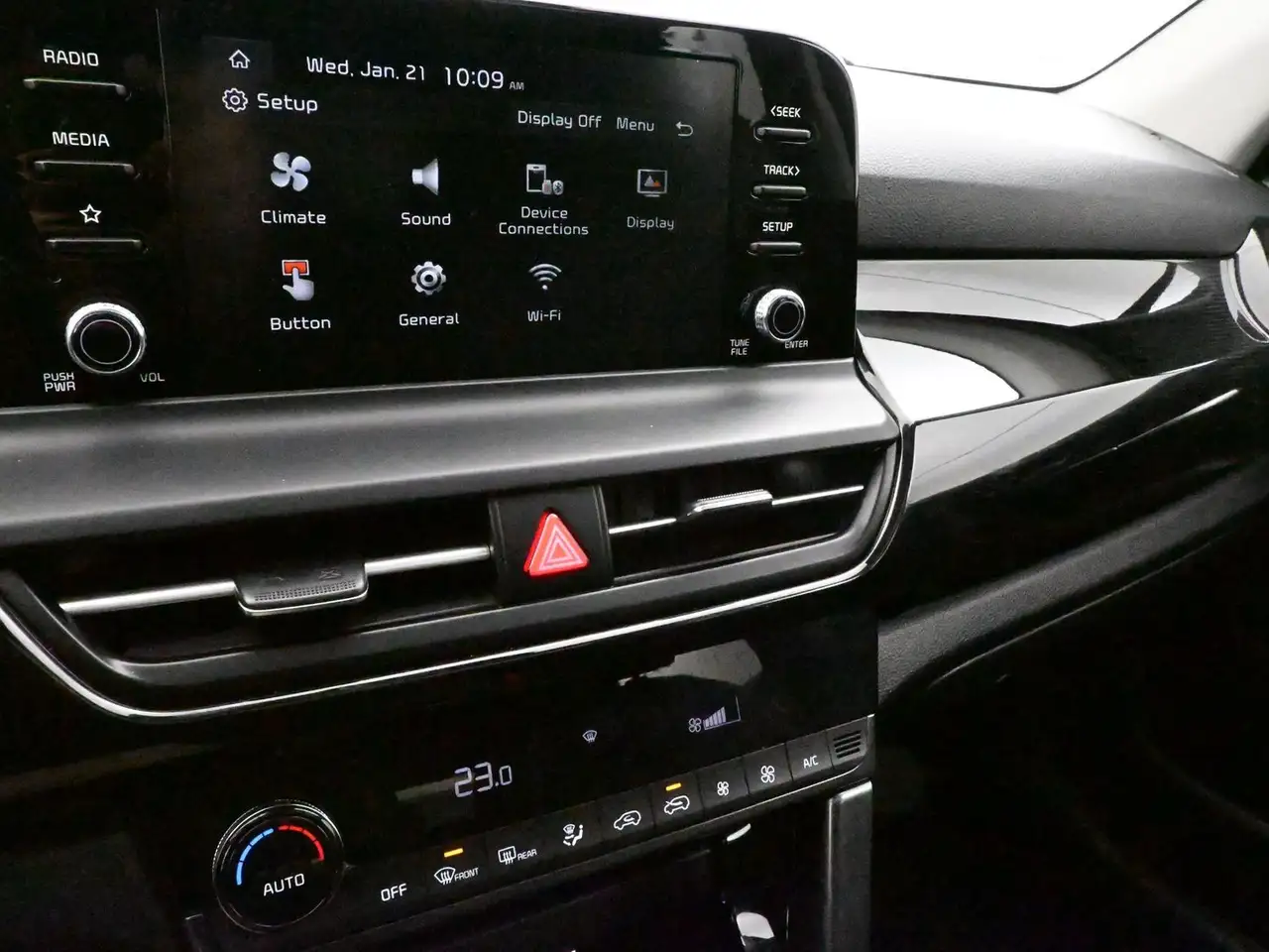 Kia Seltos снимка Kia Seltos