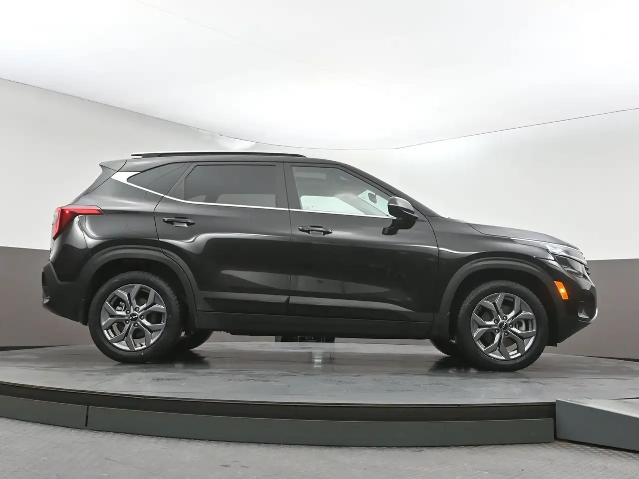 Kia Seltos снимка Kia Seltos