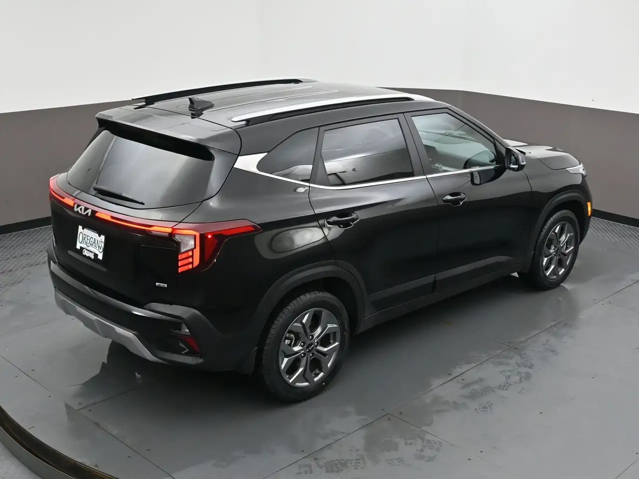 Kia Seltos снимка Kia Seltos