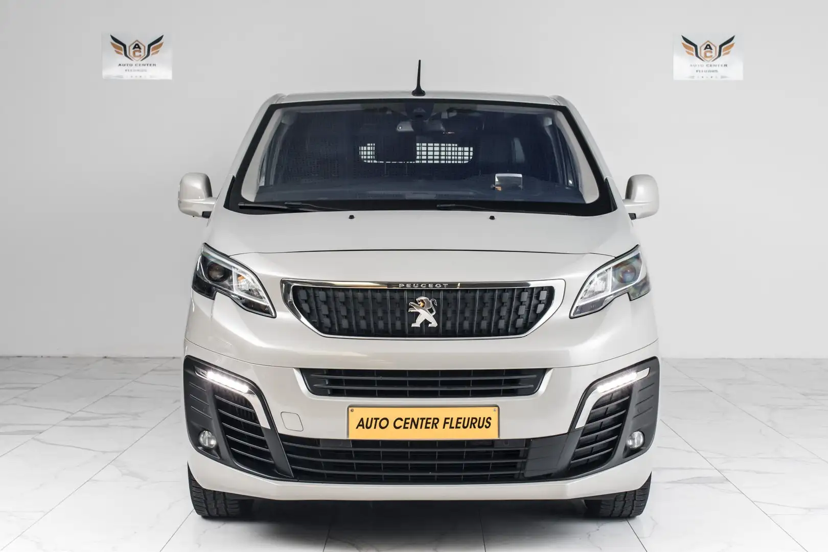 Peugeot Expert 2.0 BlueHDi L3 Long Business S Gris - 2