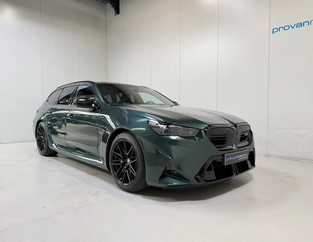 BMW M5 Touring 4.4 V8 PlugIn Hybrid SoH 95%! Nieuwst..., миниатюра 5