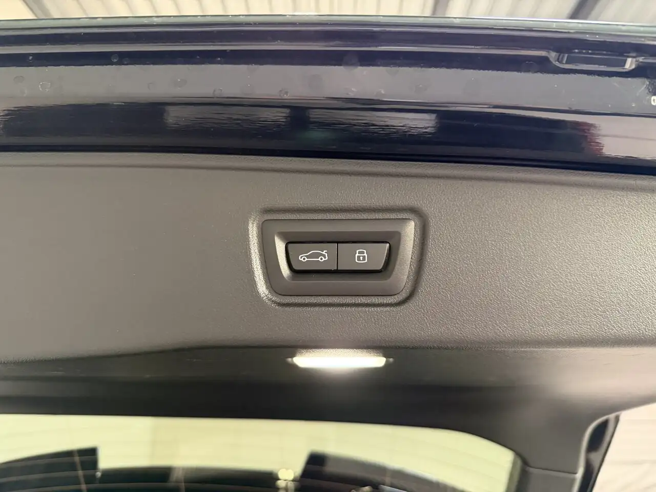 BMW M5 Touring 4.4 V8 PlugIn Hybrid SoH 95%! Nieuwst..., миниатюра 25