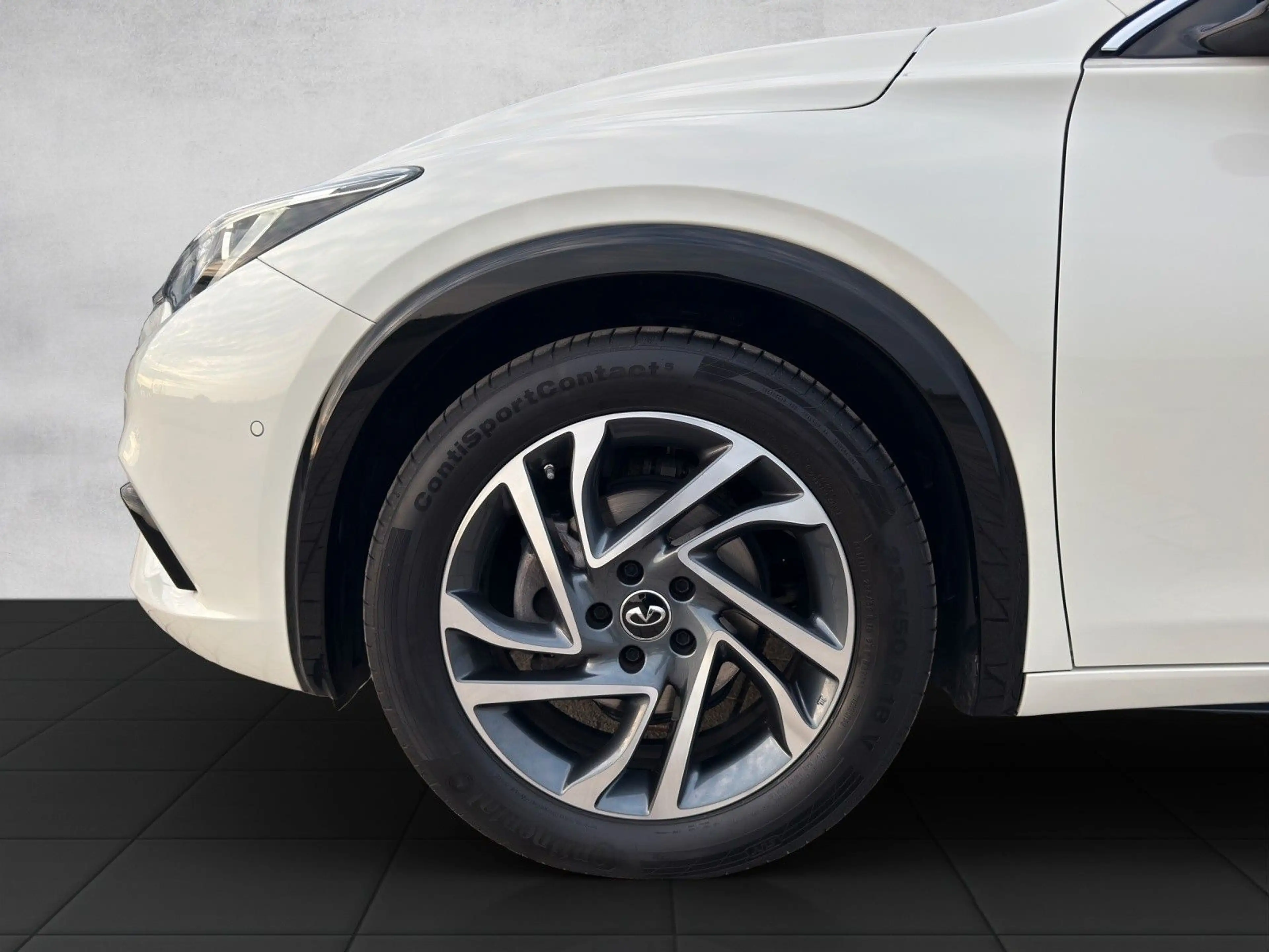 Infiniti Q30 1.6 16V Luxe Tech|Panorama|Kamera|BOSE|DAB — photo 38
