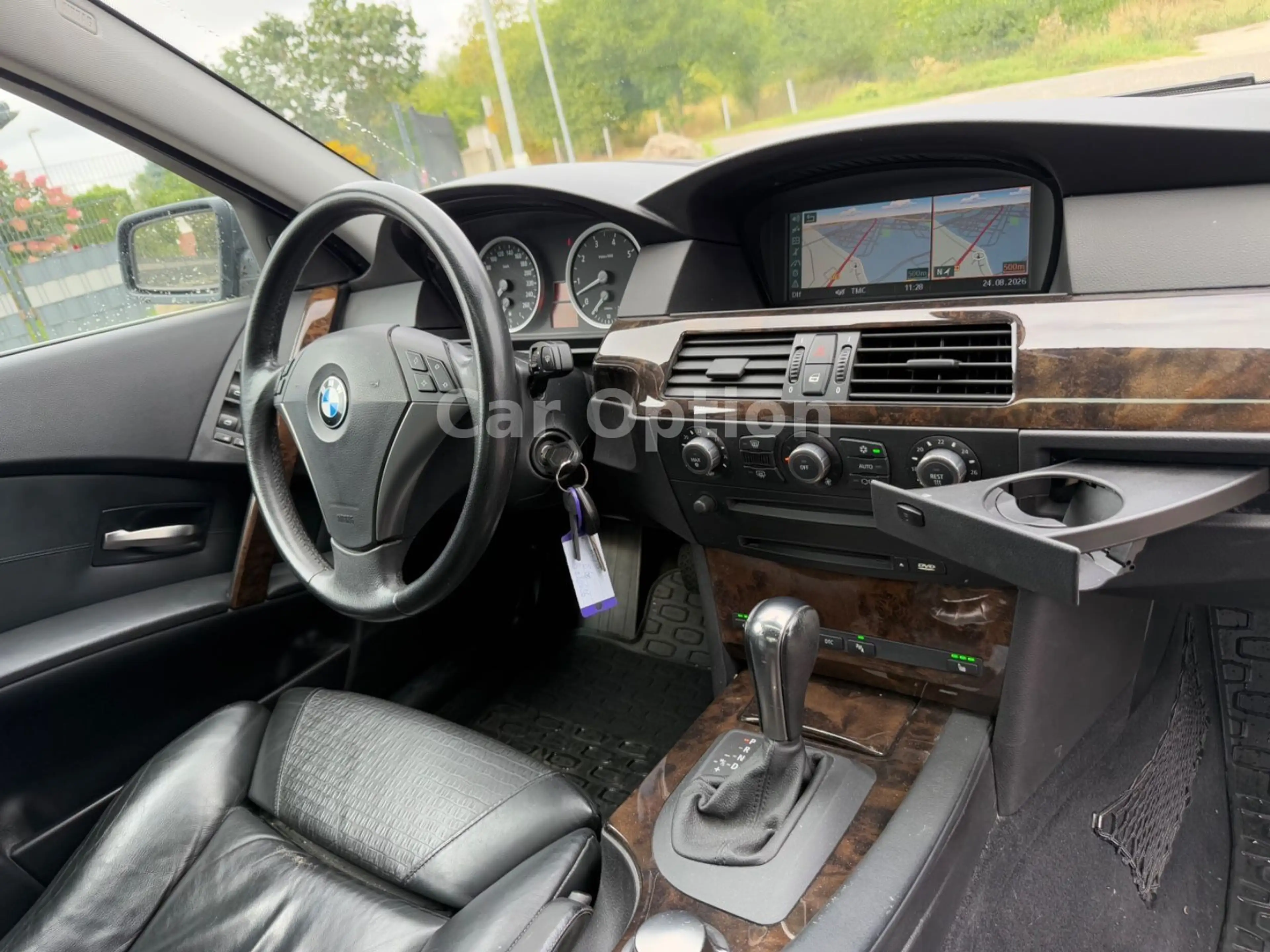BMW 545 i A/2:Besitz/Komfortsitze//Head-Up/Glasdach — photo 13