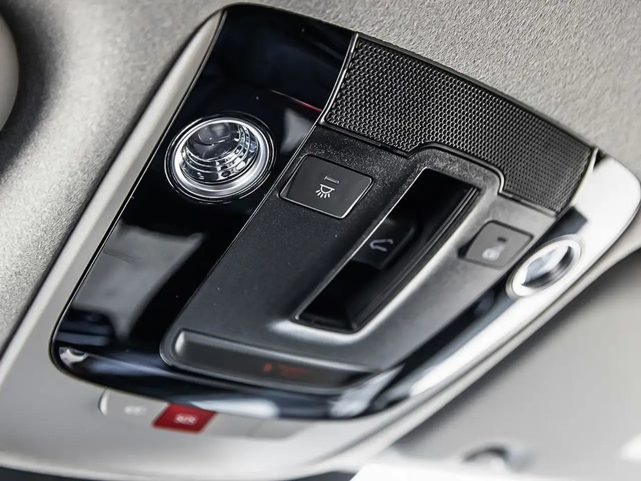 Kia Niro снимка Kia Niro