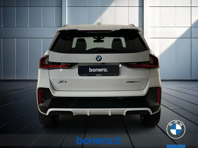 BMW X1 view 7